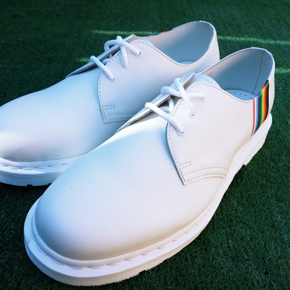 Mens size 10 Dr Martens Pride - Picture 3 of 4